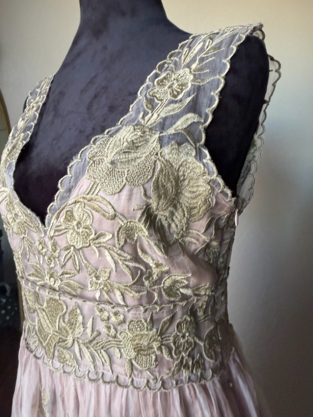 Bhldn Lenox gown embroidered floral appliqué Anthropology size us 6 Preowned - Picture 9 of 15